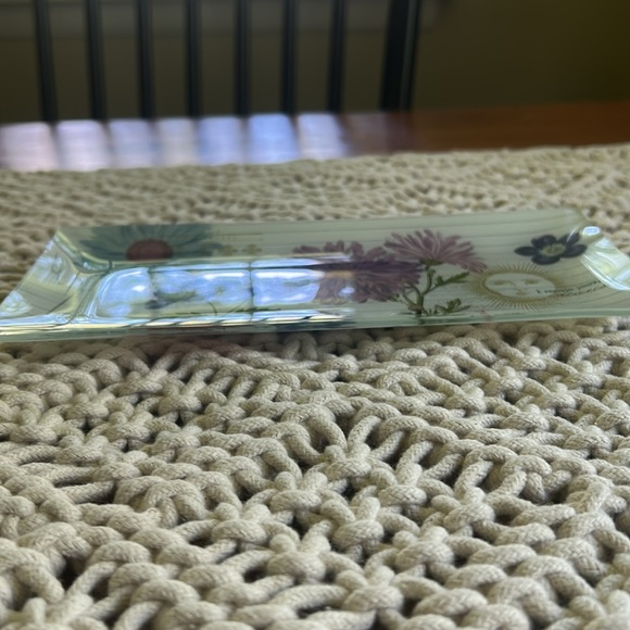 Fringe Studio Printemps Fleurs FRIEND Rectangular Glass Trinket Tray 8" x 4" - Picture 6 of 6